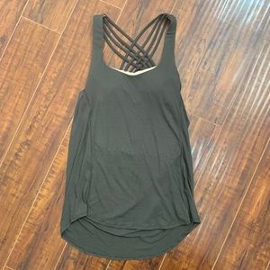 Lululemon Scoop Bank Built in Bra Tank Size 10